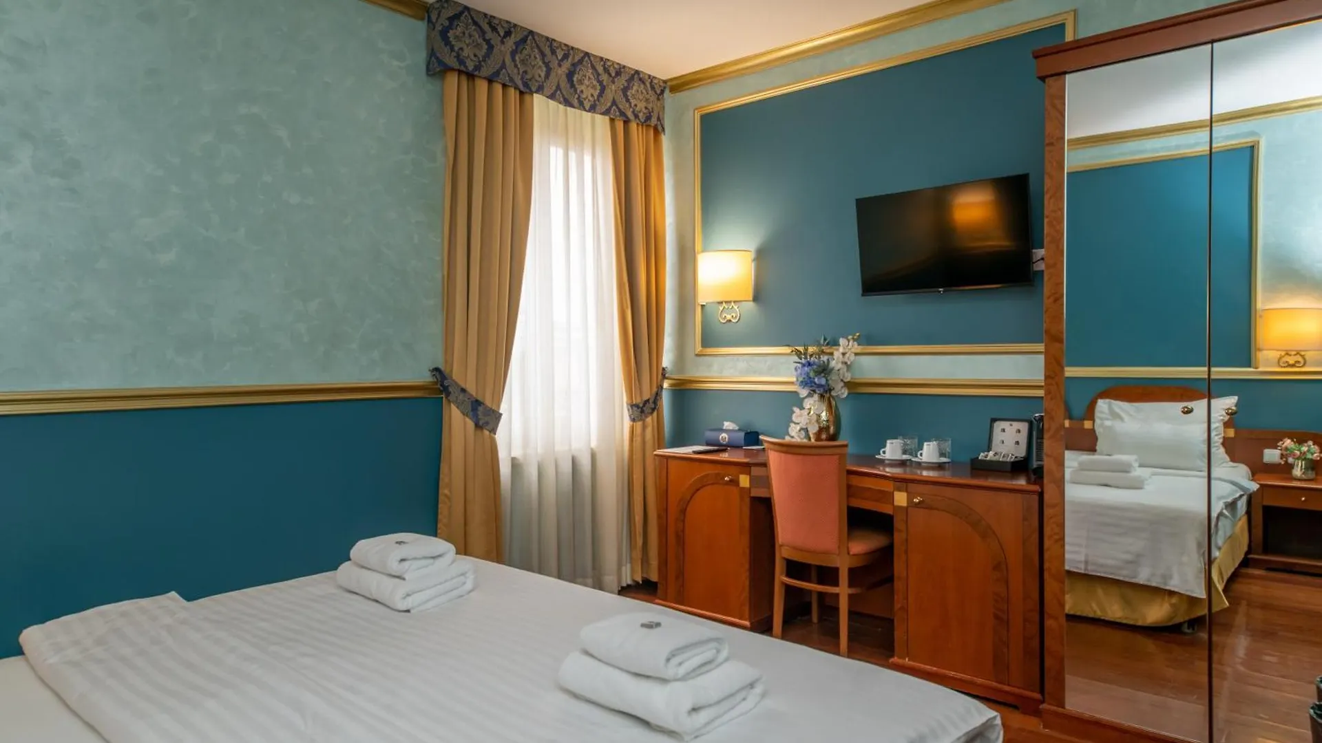Hotel Kinsky Fountain Prague